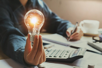 乒乓球球在对面可以触桌几次