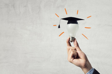 乒乓球球在对面可以触桌几次