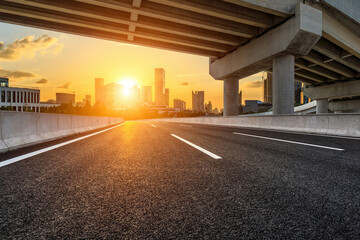 女团比赛中为什么感觉陈梦比不上搭档王曼昱？